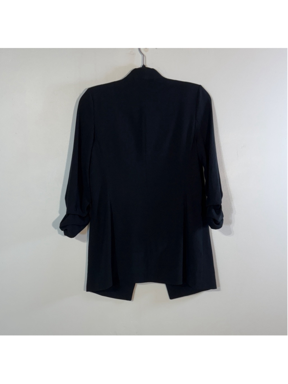 Babaton Power Hip Blazer Jacket Women’s Size 4 Black Tacked Sleeves Aritzia - Picture 4 of 11